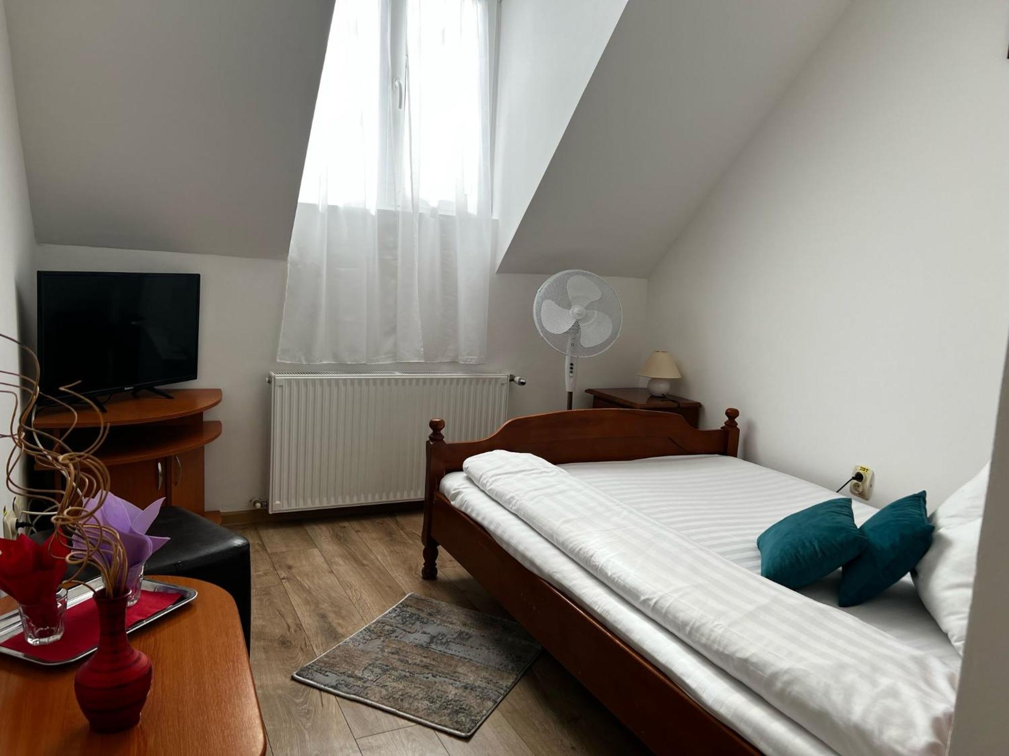 Motel Gela Inoc Екстериор снимка